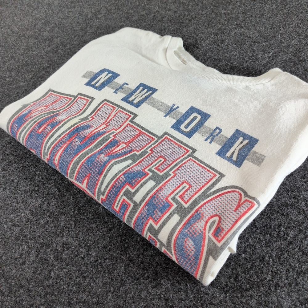 New York Yankees Graphic T-Shirt - Picture 2 of 9